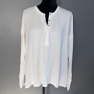 OFFLINE By Aerie Wow! Waffle Henley T-Shirt Women's Medium Long Sleeve Top